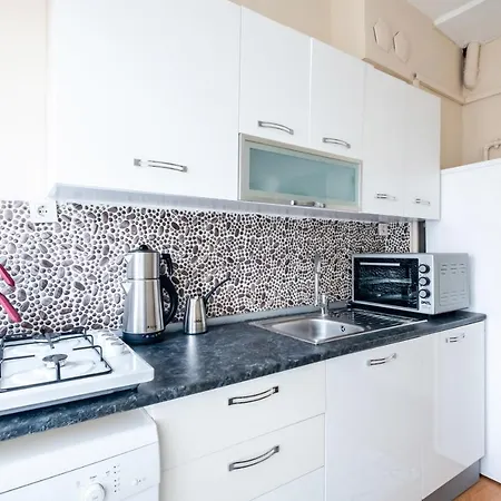 Apartment Cozy Flat With Central Location Near Golden Horn Istanbul